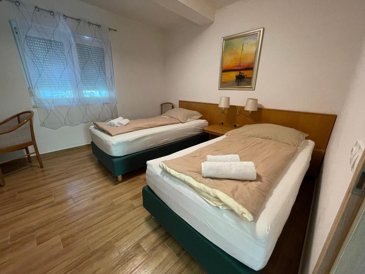 Liget Ueduelopark Fonyod Aparthotel Buitenkant foto