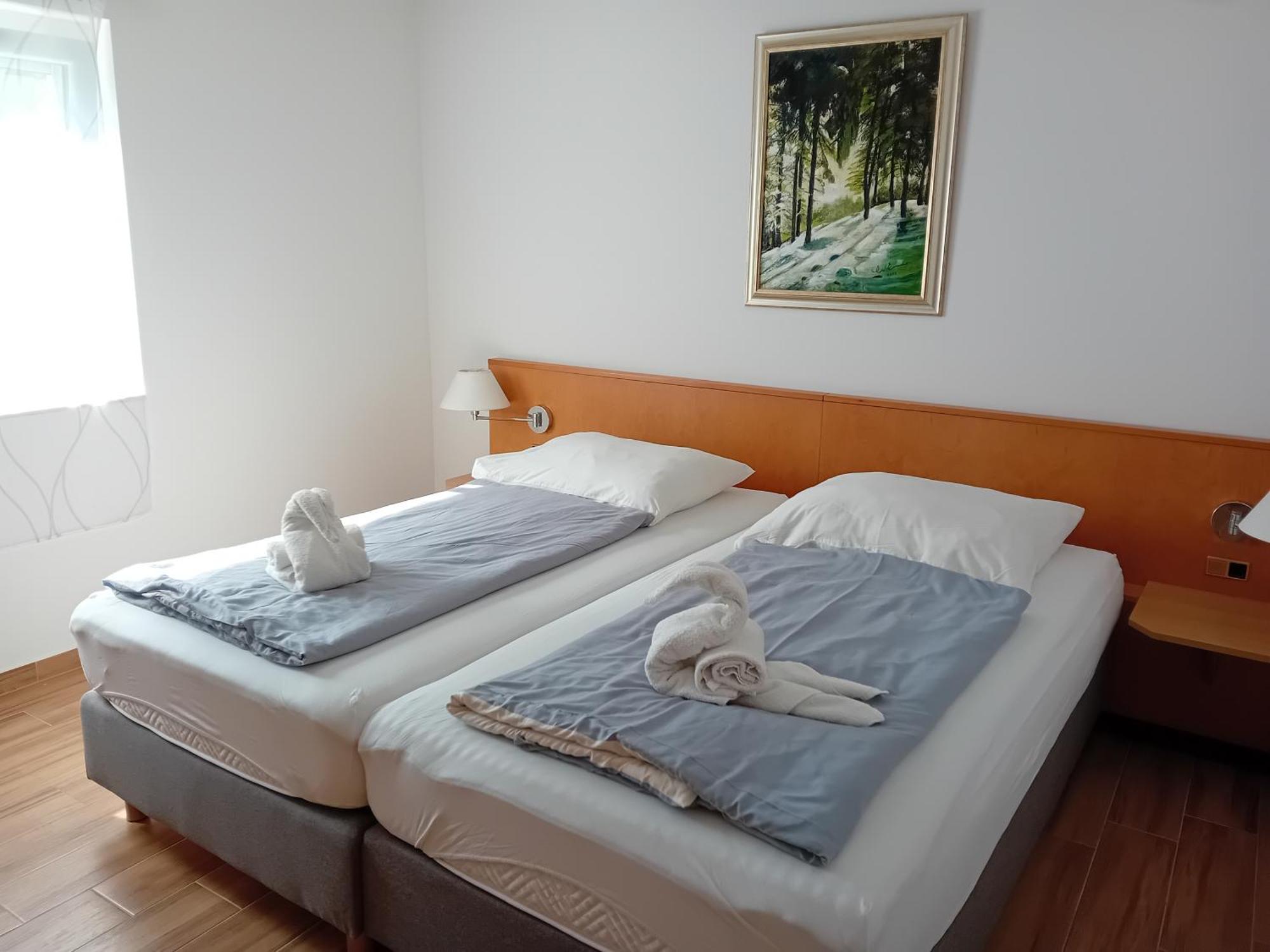 Liget Ueduelopark Fonyod Aparthotel Buitenkant foto